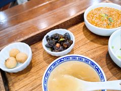 白玉银耳羹-蟹上黄·蟹黄面·江南糖水(人民广场店)