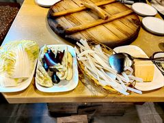 -万里闯关东铁锅炖菜馆(高新旗舰店)