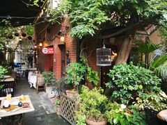 -古董花园(思南路42弄小区店)