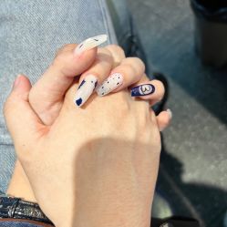 -Mo·Mo Nail 美甲美睫