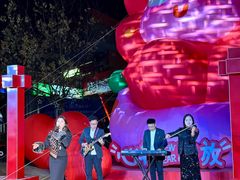 -百年港湾奥特莱斯(香炉礁店)