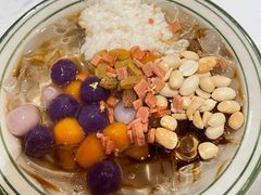 芋圆酒酿冰粉小风车-堂屋糖水店(愚园店)