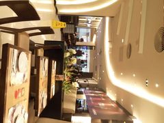 -必胜客(WOW中心城店)