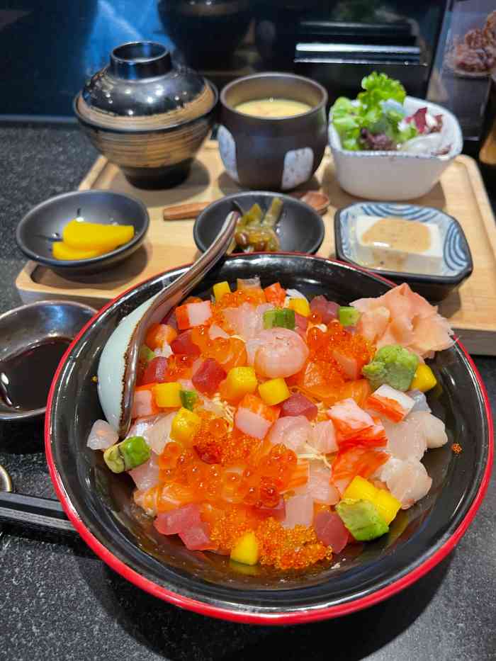 千两(环贸iapm商场店)-"之前就很喜欢千两的鹅肝寿司和生鱼片,特别.