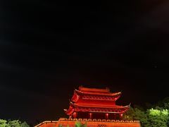 -巴陵广场