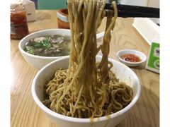 -三身人金新肠粉(丹霞店)