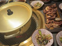 -铭牛烧肉·和牛海鲜自助(高新月牙湖店)