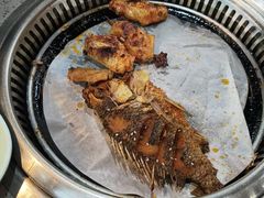 -金滏山·烤肉海鲜火锅自助(襄阳万达店)