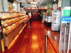 面包甜点陈列柜-新侨三宝乐面包店(崇文门店)