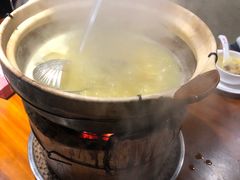 养颜花胶鸡-捞围鲜·港式打边炉(海阳路店)