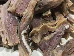 -牛小隆牛肉面馆(四牌楼店)