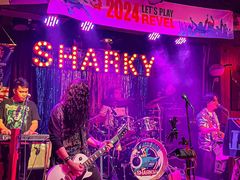 -鲨鱼美式餐厅酒吧Sharky