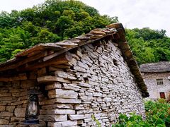 -高荡千年布依古寨旅游景区