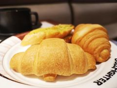 牛角面包-斗牛士牛排餐厅(嘉里汇店)