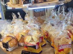 -昆明冠生园·蛋糕·面包(南强街店)