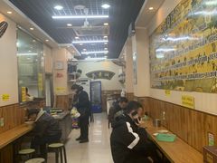 大堂-真素诚·清真(新华路店)