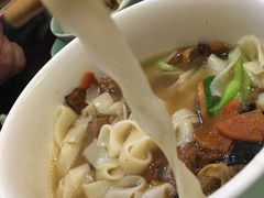特色罗汉素浇面-五观堂素食(新华路店)
