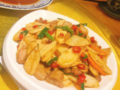 铁棍山药爆五花肉片-缪氏川菜(丰盛町店)