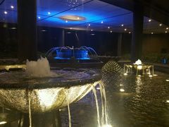 -上海滴水湖皇冠假日酒店