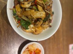 生炒黄牛肉面-寻裕记·现炒浇头面(人民广场店)