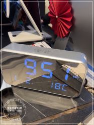 -罗亚帝造型·烫发染发