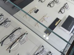 -LensCrafters亮视点·OAKLEY精选(静安嘉里中心店)