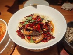 羊肚菌麻辣香锅-庆春朴门