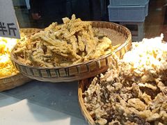 香香的油炸平菇-童婆婆酥肉(双楠店)