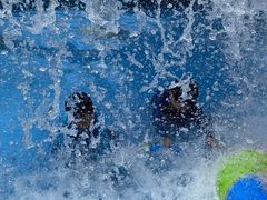 -欢乐水魔方水世界