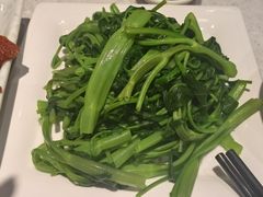 -香港新发烧腊茶餐厅(水围店)