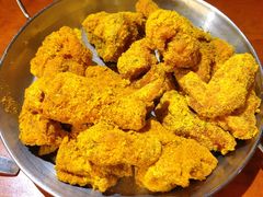 -BHC炸鸡(明洞总店)