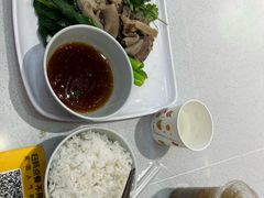 -甘掌门·化州驰名牛杂粉(越秀店)