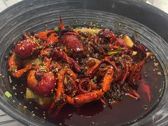 -肥肥虾庄·金牌油焖大虾(汉口城市广场店)