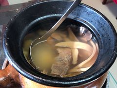 菌菇排骨汤-民间瓦缸煨汤館(嵩山路店)