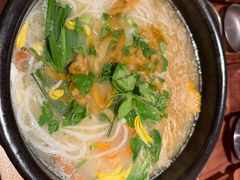 -银米·云南传统过桥米线(双廊黑金冠店)