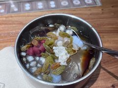 -成都你六姐·牛肉冒菜(信泰中心商场店)