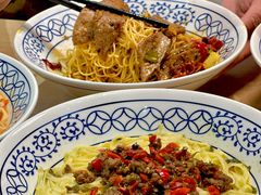 -李与白包子铺(桐梓林店)