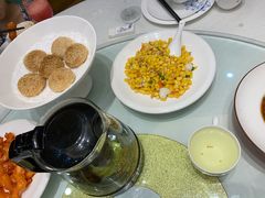 -香山湖家家宴(中山陵店)
