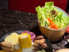 -雾山韩式烤肉·海南糟粕&椰子鸡火锅·海景餐厅(三亚绿发山海天JW万豪酒店)