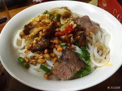 -牛八宝桂林米粉(八里庄店)