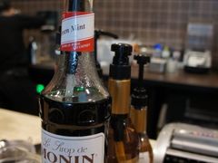 -Gloria Jean's Coffees