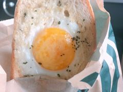-星巴克(武汉光谷青年汇店)