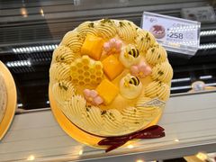 -花花卷卷·鲜食蛋糕(静安久光百货店)