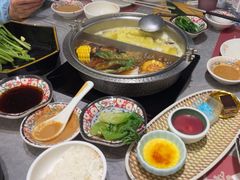 -一绪に寿喜烧(荟聚店)