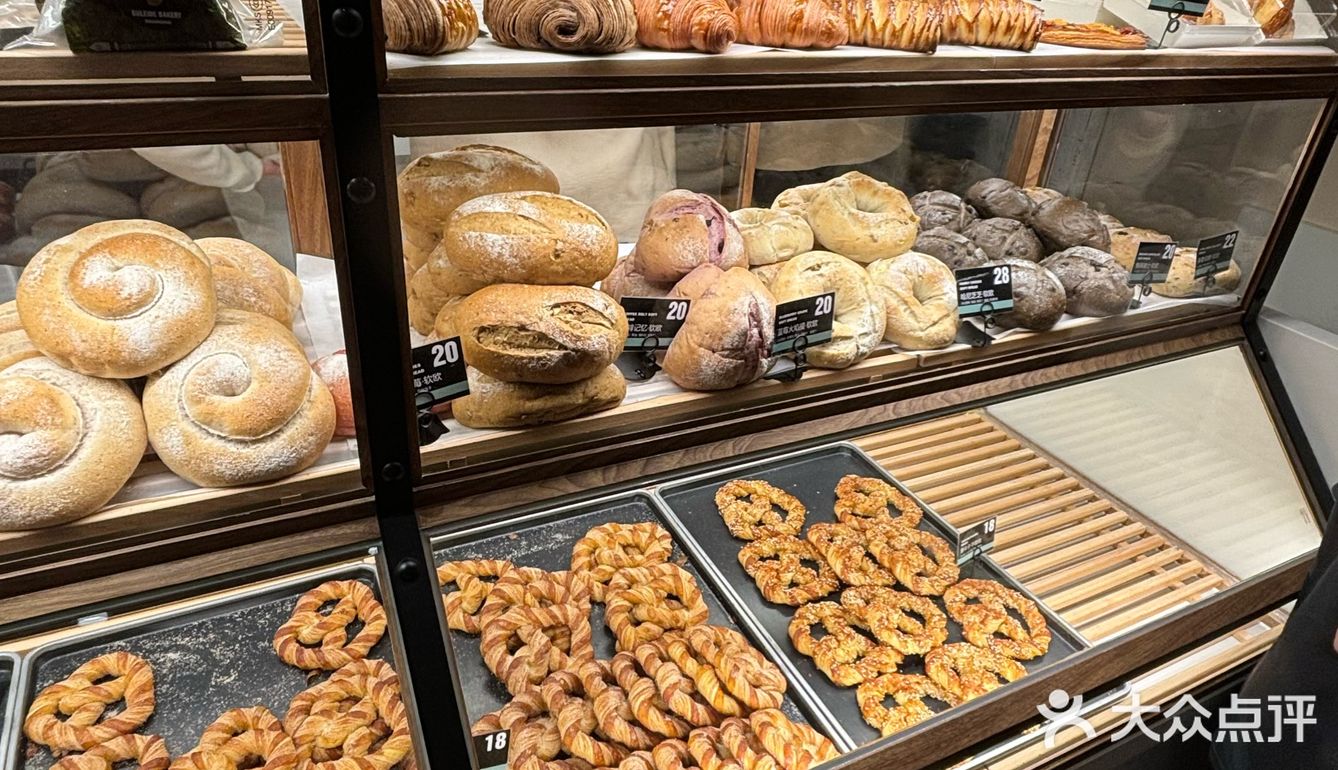 拔草魔都新开的面包店!