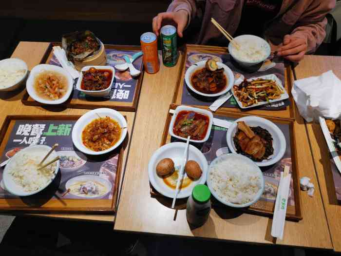 老乡鸡(淮北国购广场店)-"打车过来吃的,已经来了很多次,服务和卫生.
