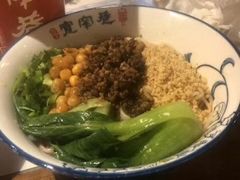大肉臊子担担面-宽窄巷成都菜(青岛路万达广场店)