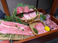-山川小町·极番烧肉(新地假日广场店)