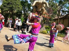 -七彩云南欢乐世界