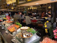 自助取餐区-钱小奴海鲜自助黑金店(杭州滨江龙湖店)